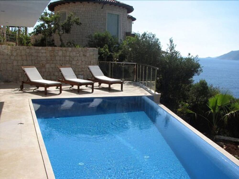 The Original Pool House photo 3
