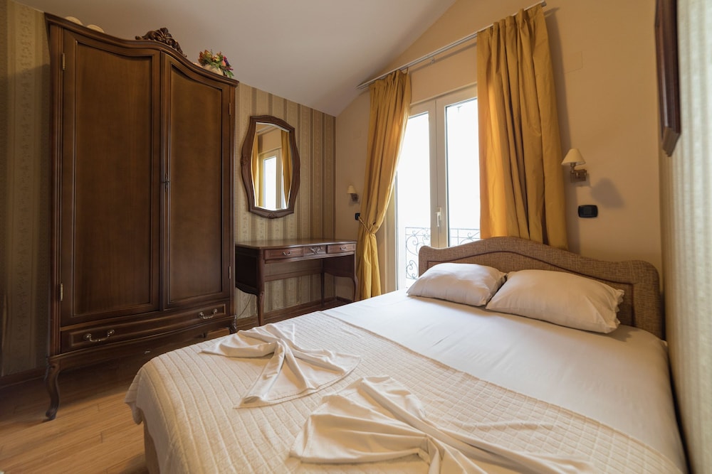 Luxury Apartment, 3 Bedrooms, Sea View photo 3