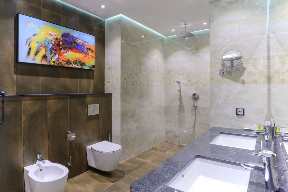 Standard Double Room, Accessible photo 2