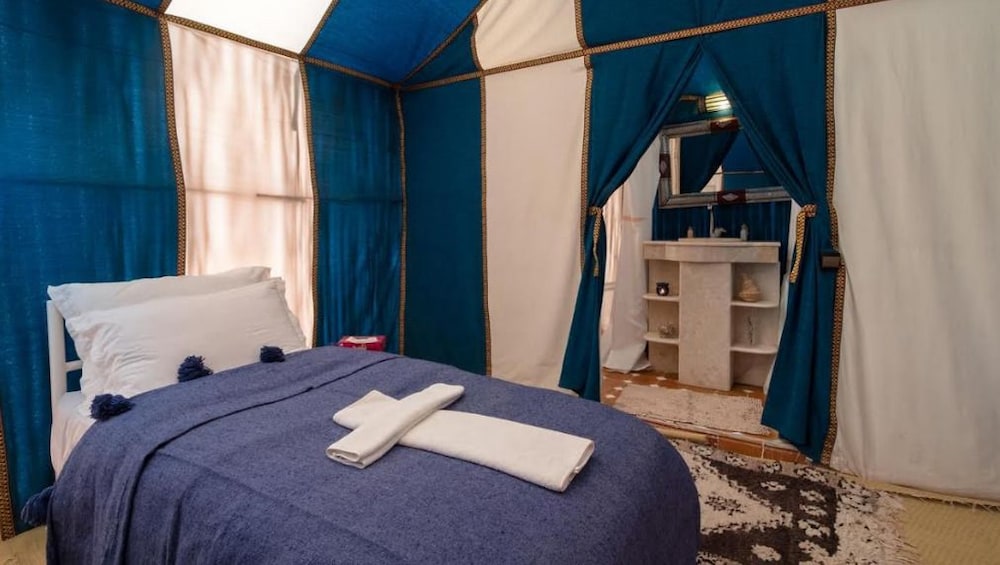 Deluxe Tent photo 1