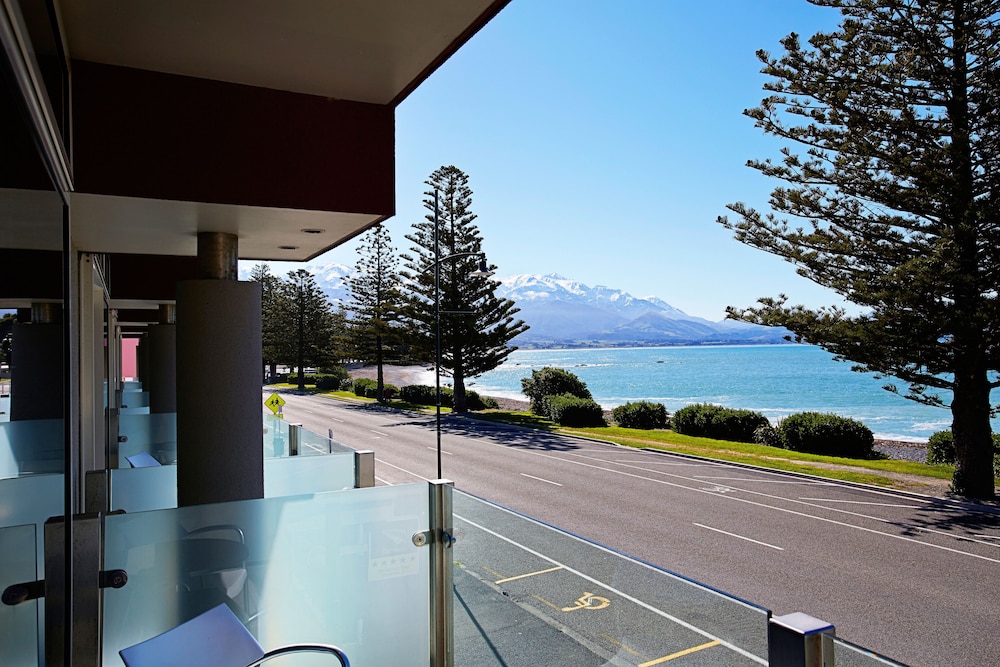 Premium Studio Room (5 Star) - Photo 6
