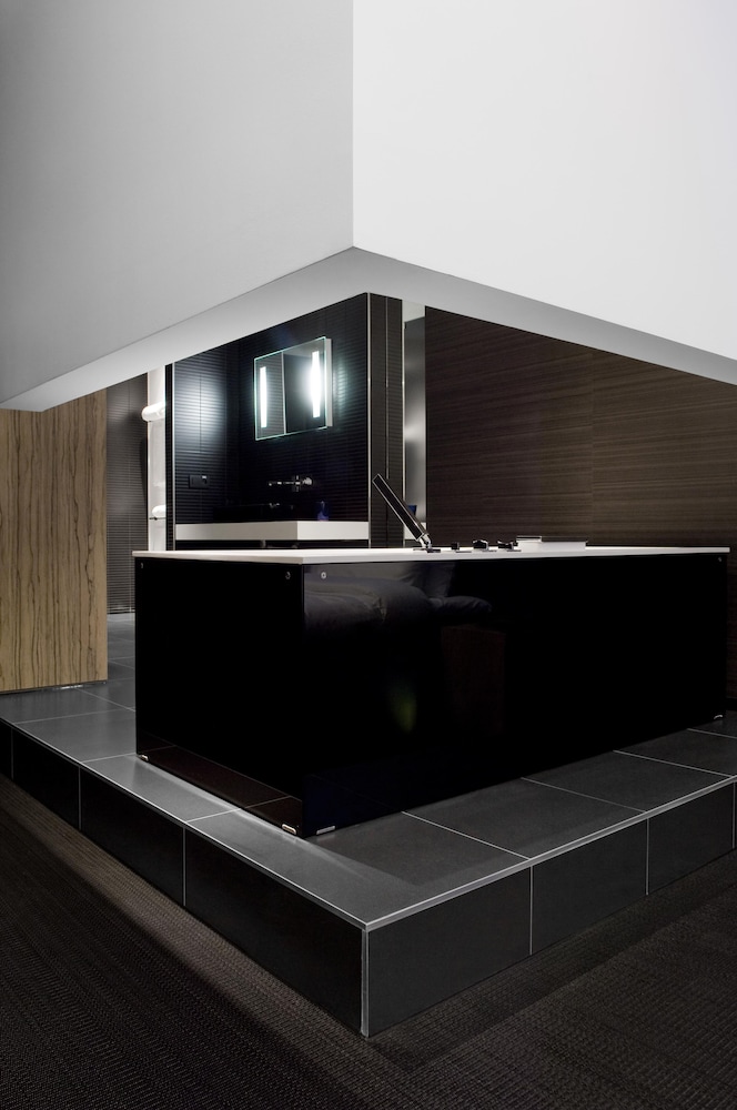Deluxe Double Room, Bathtub photo 2