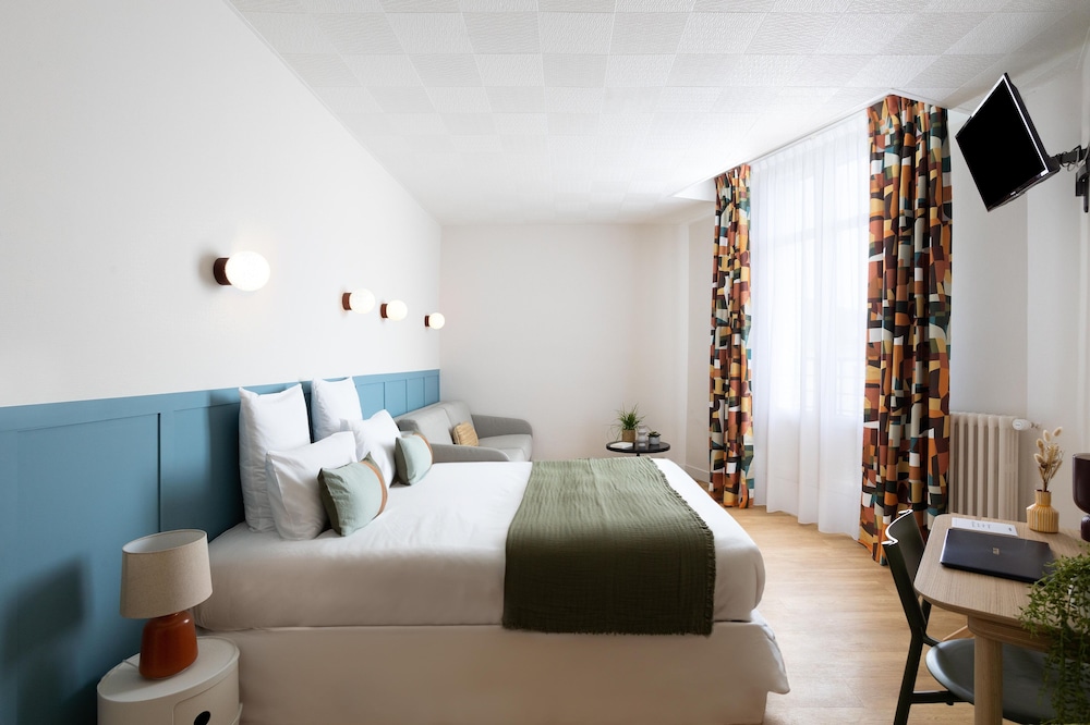 Family Quadruple Room, 2 Double Beds photo 2