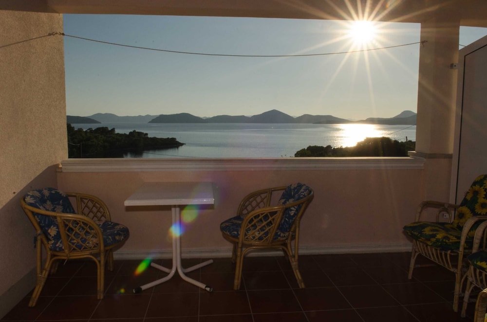 Double Room (Apartment & Rooms Villa Katarina - Do) photo 3