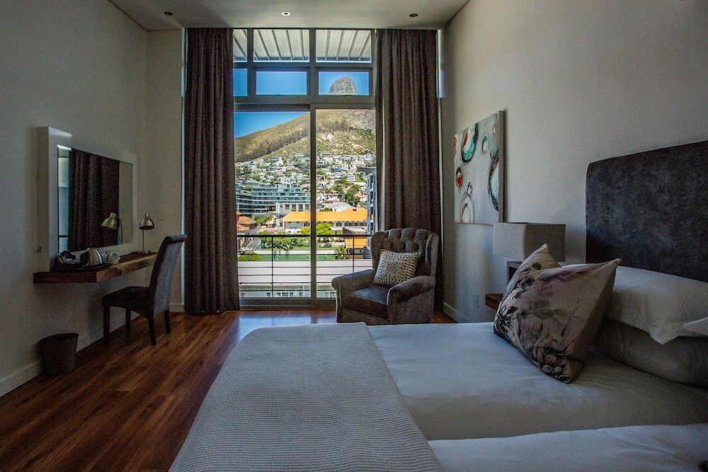 Classic Double Room, 1 King Bed, Mountain View - Photo 1