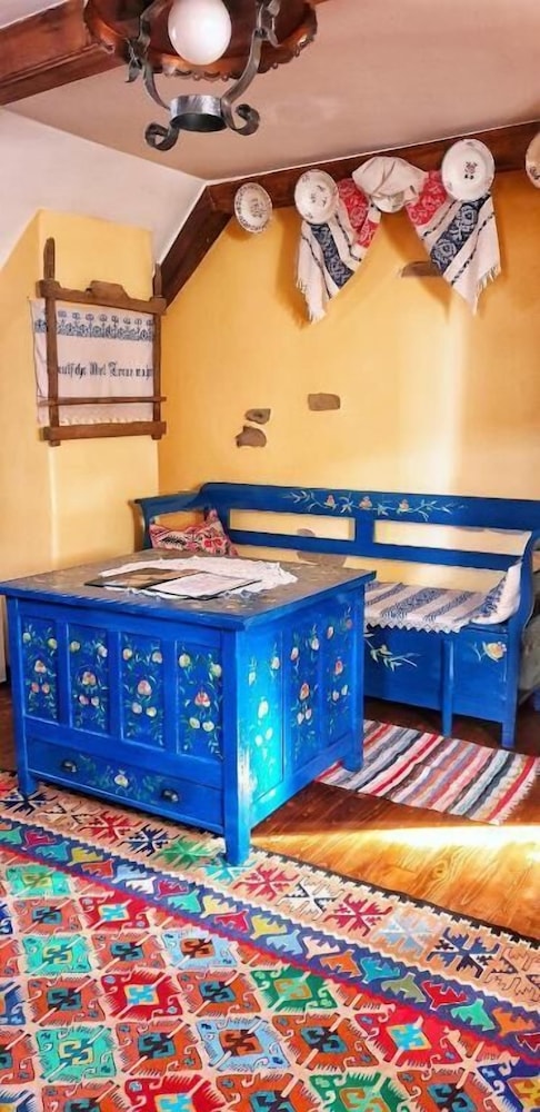 Traditional Room photo 2