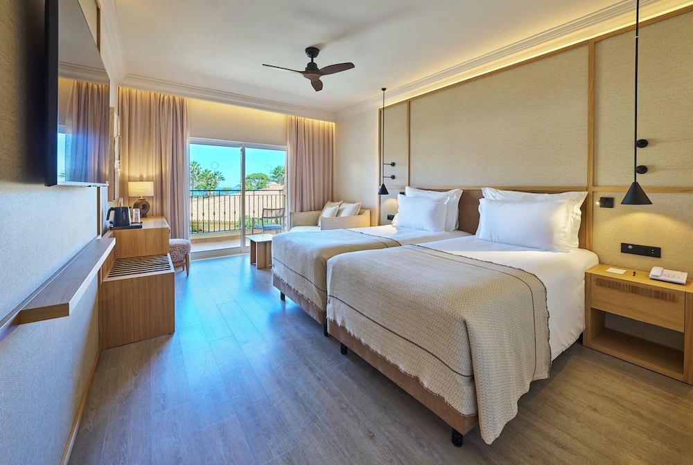 Adults Only Partial Sea View