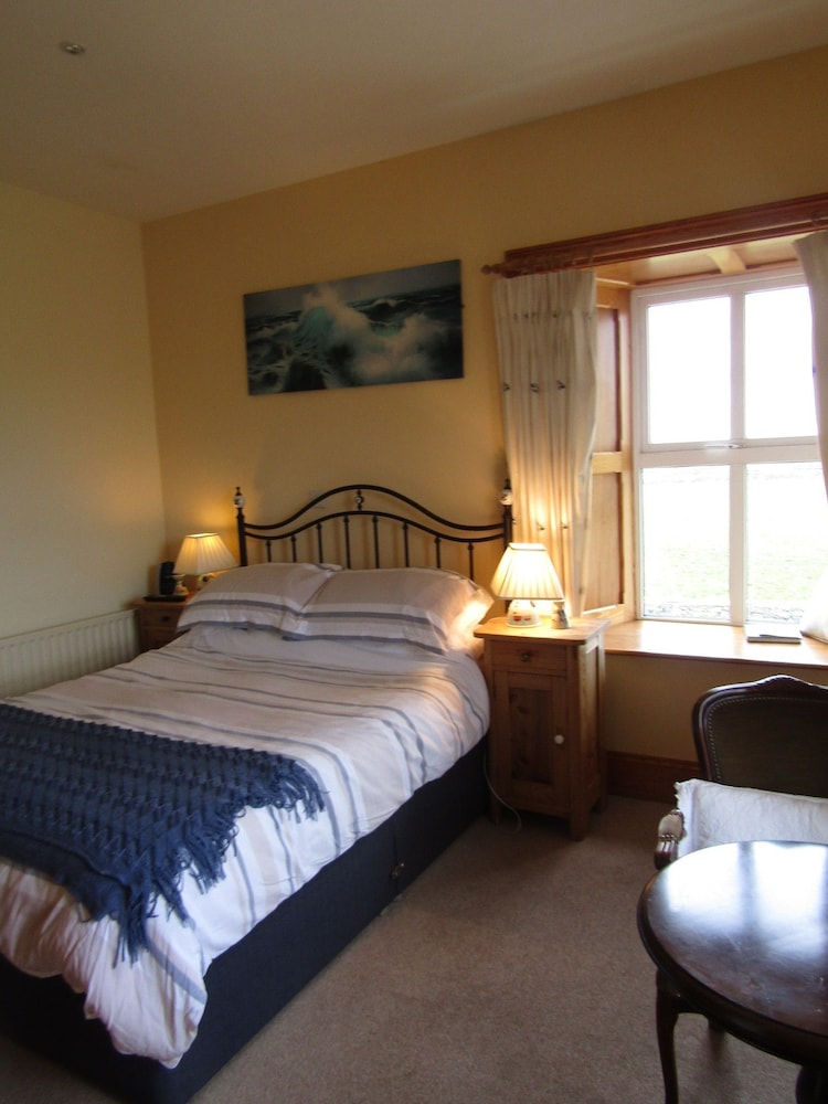 Deluxe Double Room, 1 King Bed, Non Smoking, Ocean View photo 1