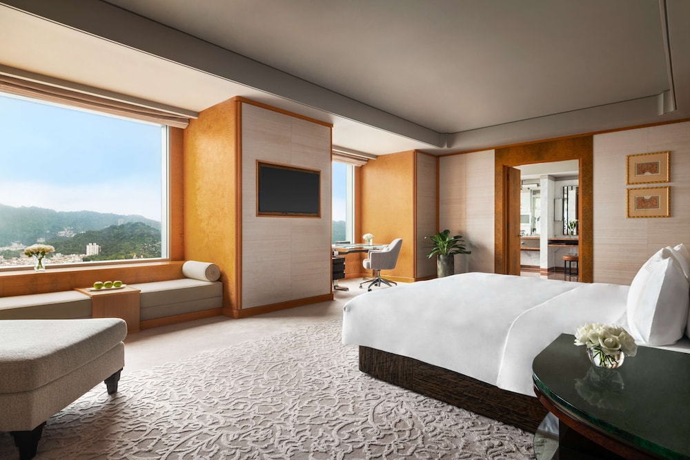 Presidential Suite photo 3