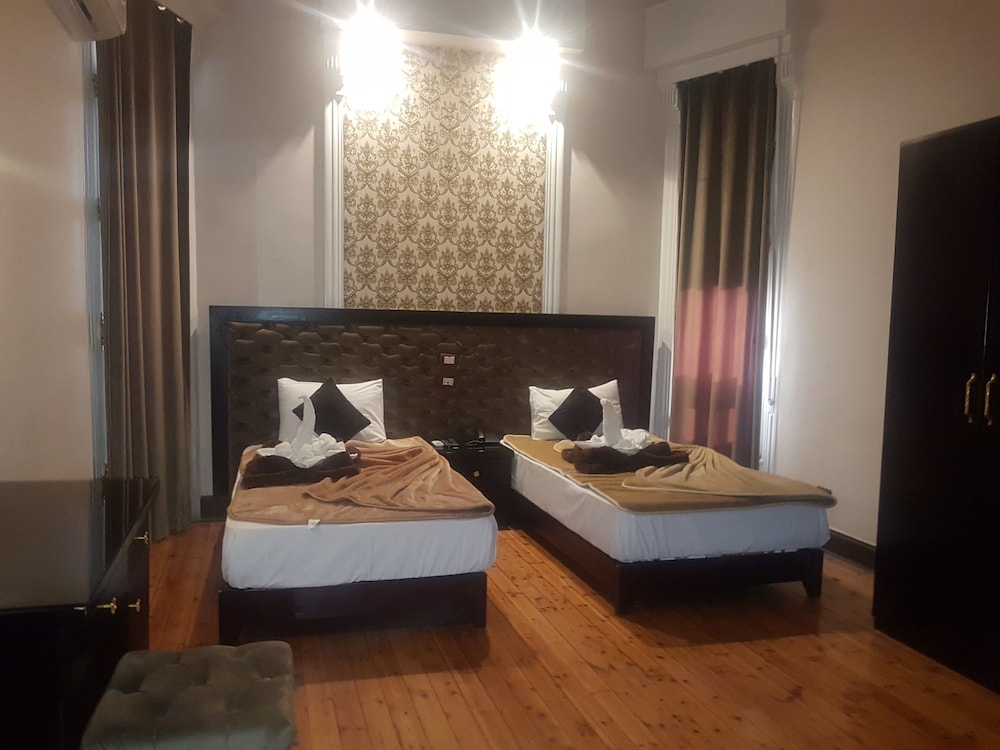 Deluxe Double Room - Photo 4