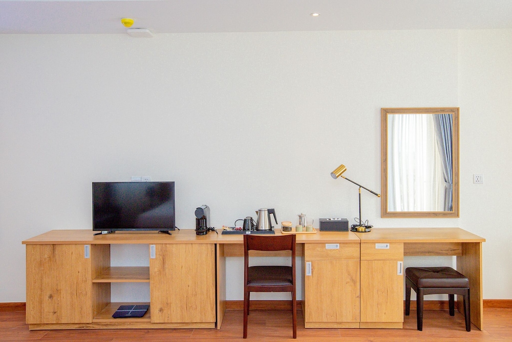 Junior Triple Room, Non Smoking, Sea View photo 1