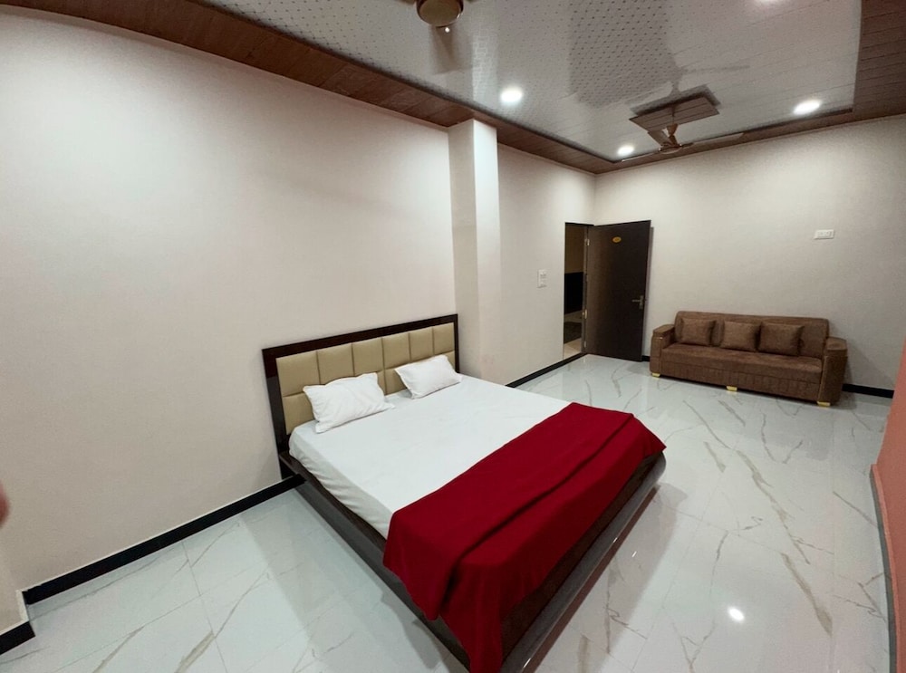 Luxury Suite, Balcony, Garden View