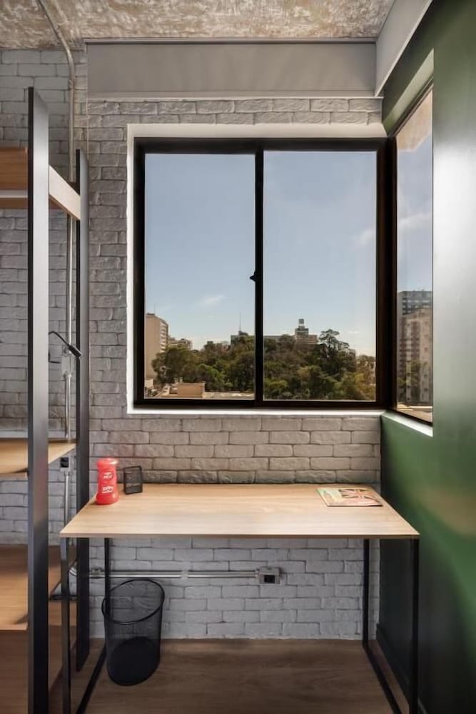 Executive Studio, Jetted Tub, City View photo 2