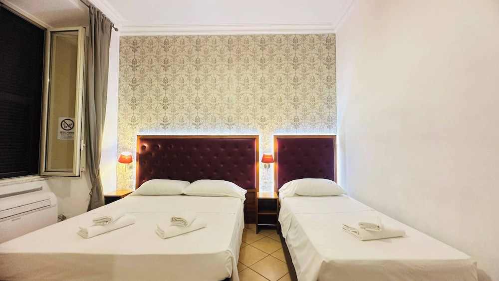Deluxe Quadruple Room photo 1