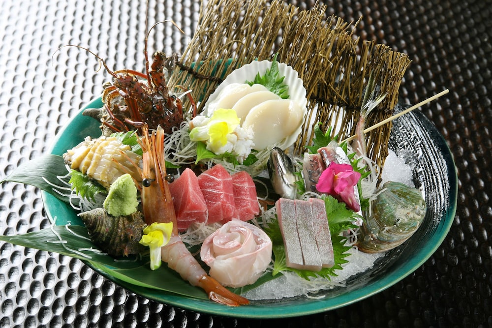 Japanese Style Deluxe Room with Private Bath (Yutori no ma),Private Bath 30mins,Sashimi Plate photo 1