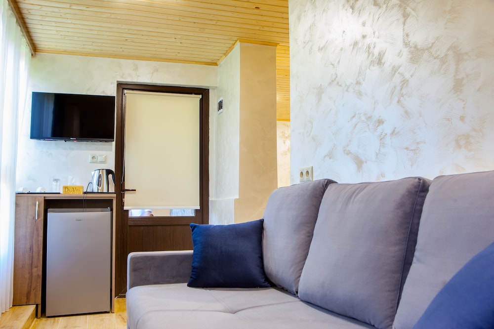 Superior Triple Room photo 2