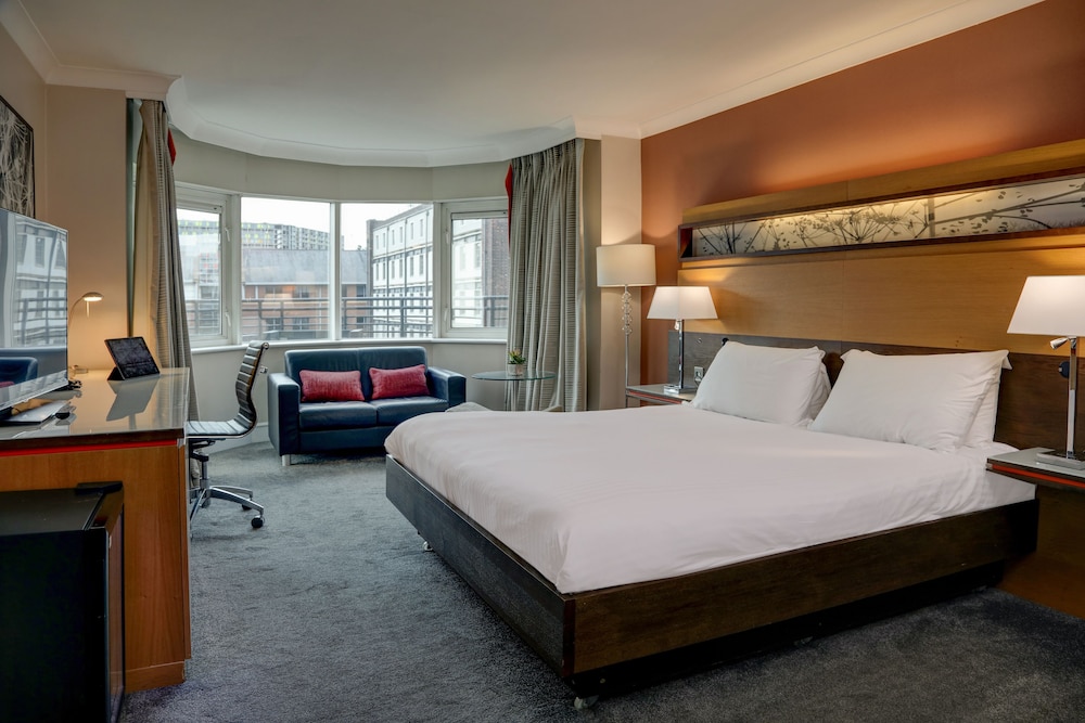 Junior Suite, 1 King Bed, Non Smoking photo 1