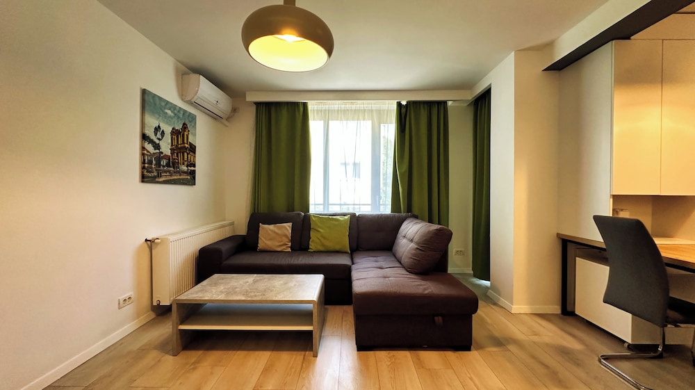 City Apartment, 1 King Bed with Sofa bed, Non Smoking photo 2