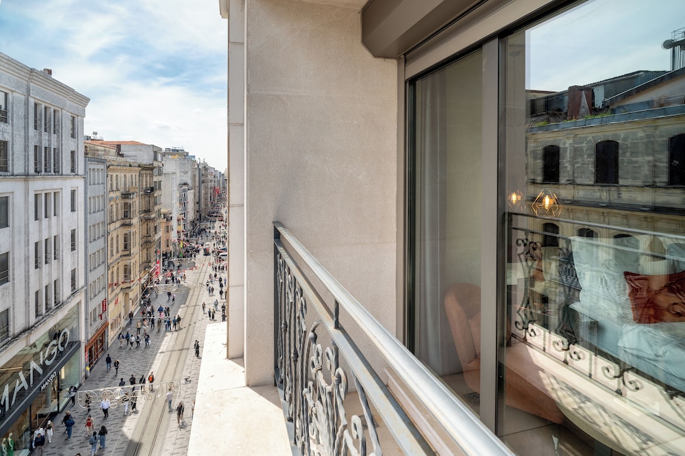 Studio, Balcony photo 2