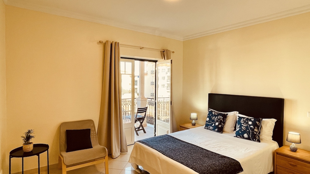 Apartment, 2 Bedrooms, Pool Access, Sea View