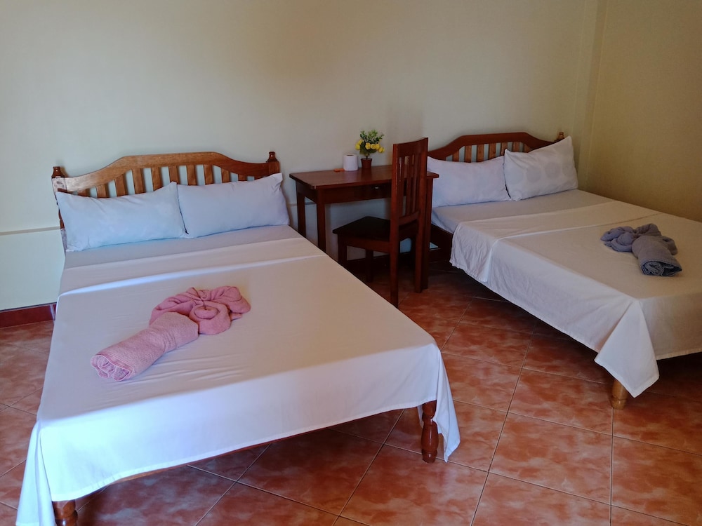 Quadruple Room, Accessible, Non Smoking photo 3