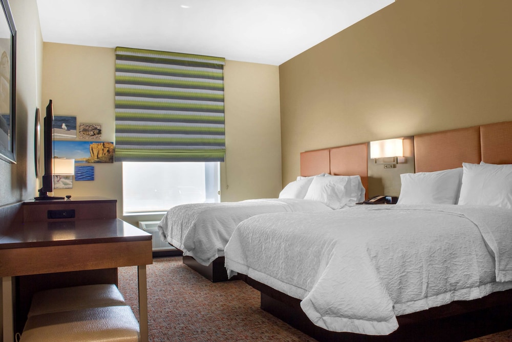 Room, 2 Queen Beds, Accessible, Non Smoking (Hearing) photo 3