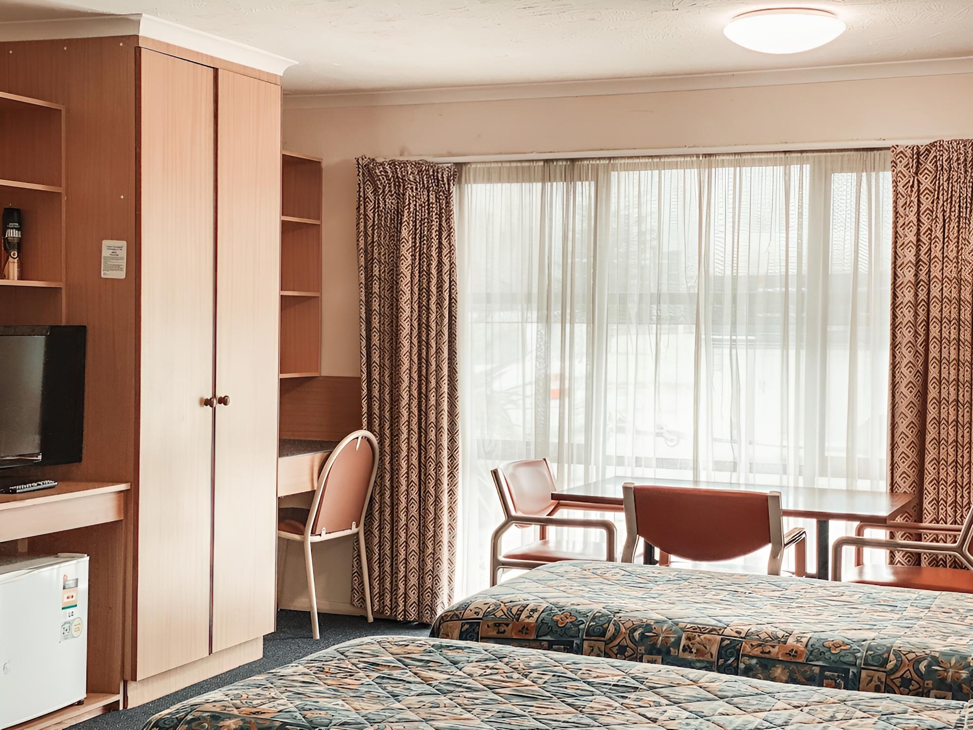 Standard Twin Room photo 3