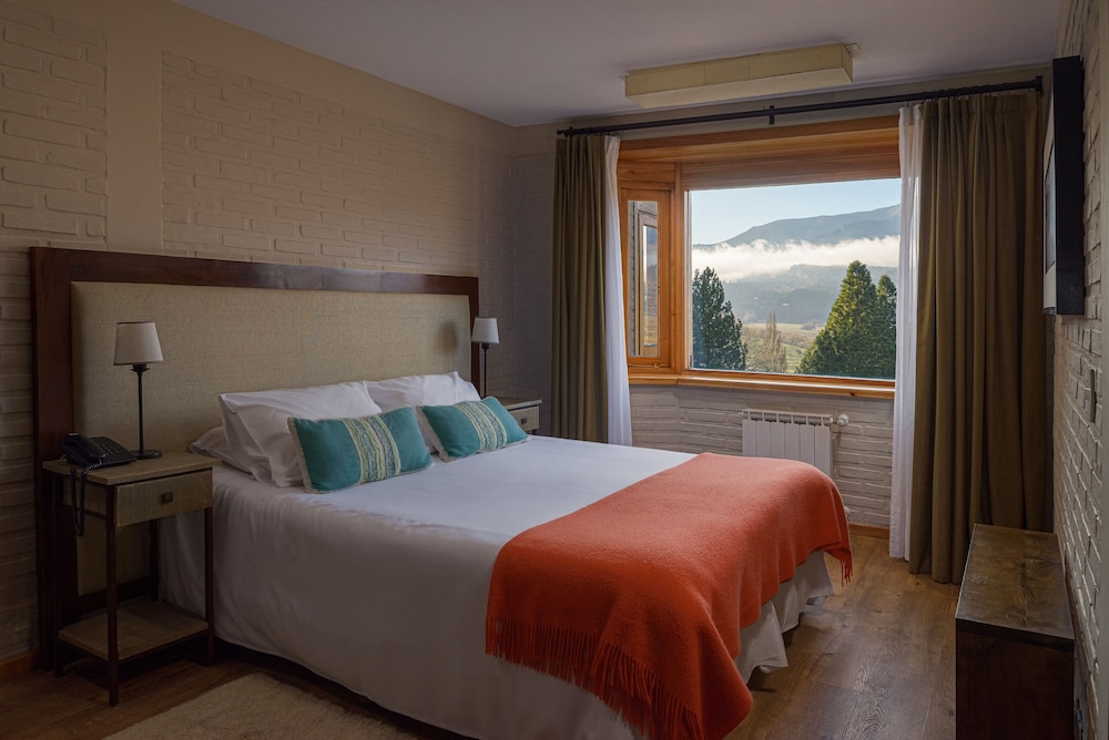 Junior Double Room, 1 Queen Bed photo 2