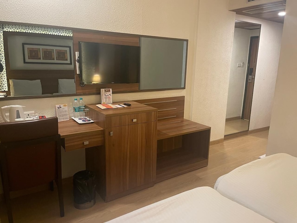 Executive Room - Photo 3
