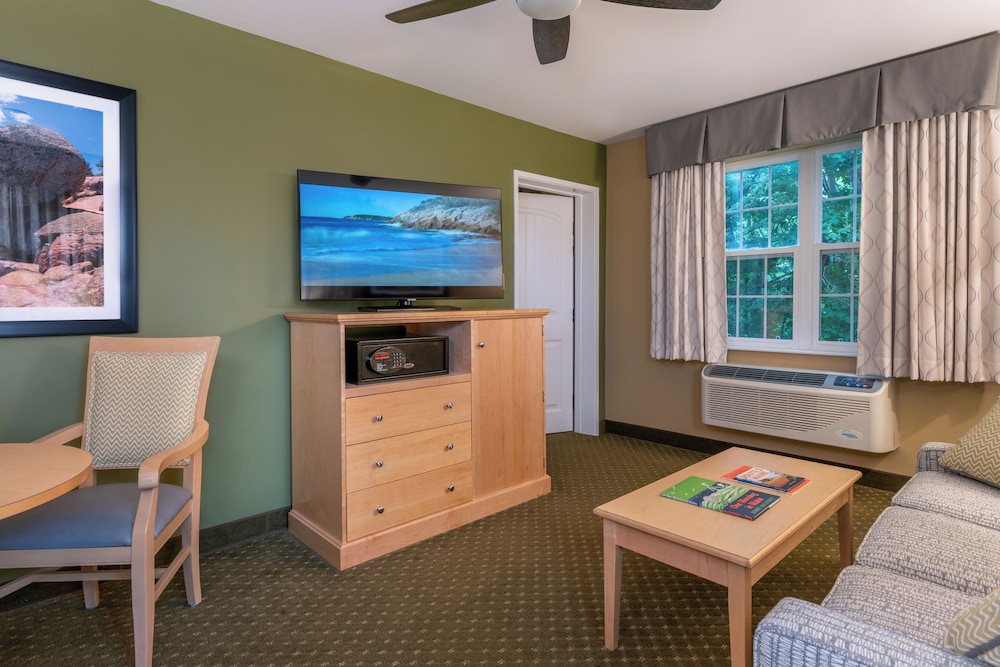 Accessible King Suite