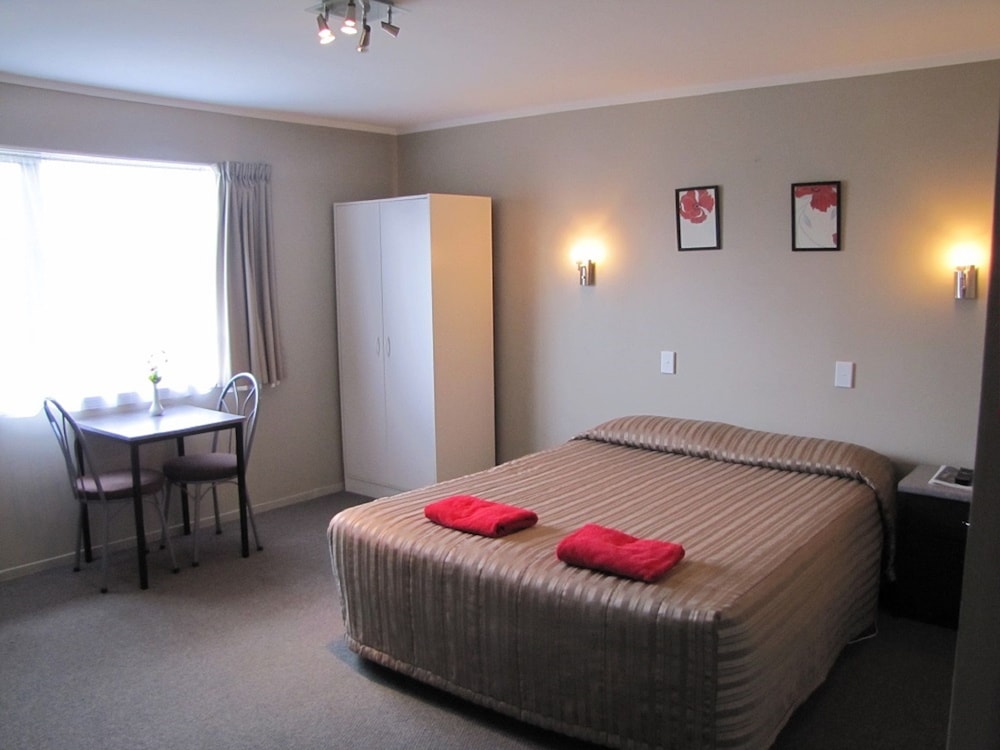Basic Double Room photo 3