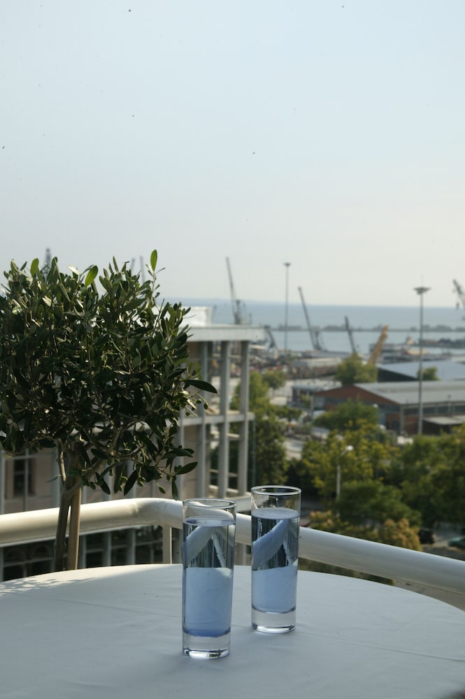 Standard Triple Room, 3 Twin Beds, Balcony - Photo 1