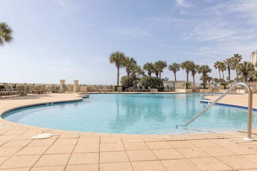 Condo, 3 Bedrooms