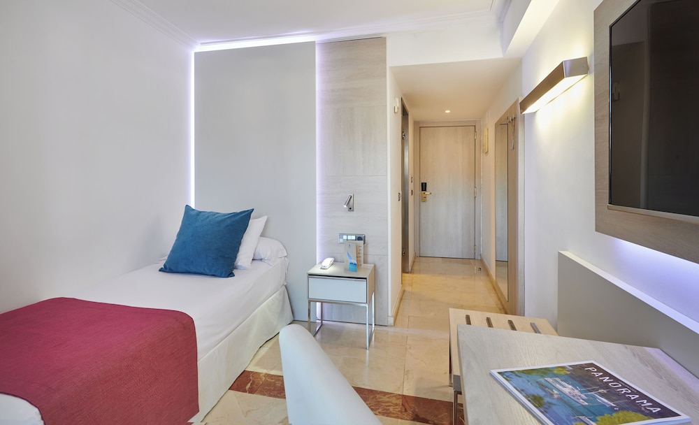 Single Room, Balcony photo 2