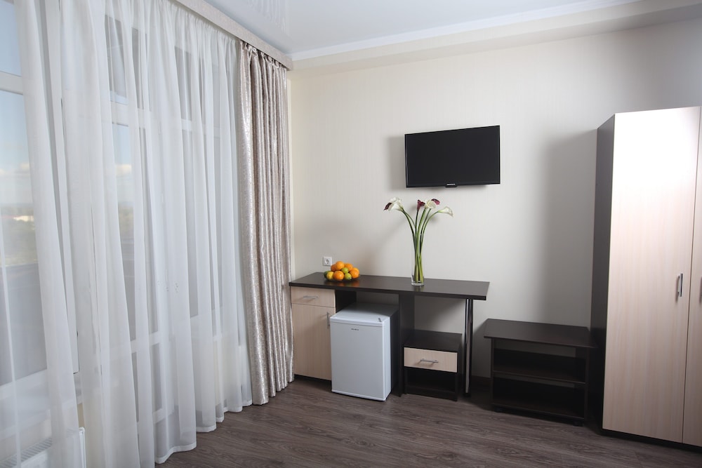 Standard Double Room, Balcony, Courtyard View photo 3