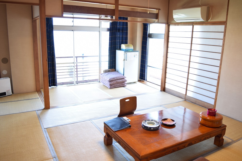 Japanese Style Room, Shared Bathroom, Smoking photo 2