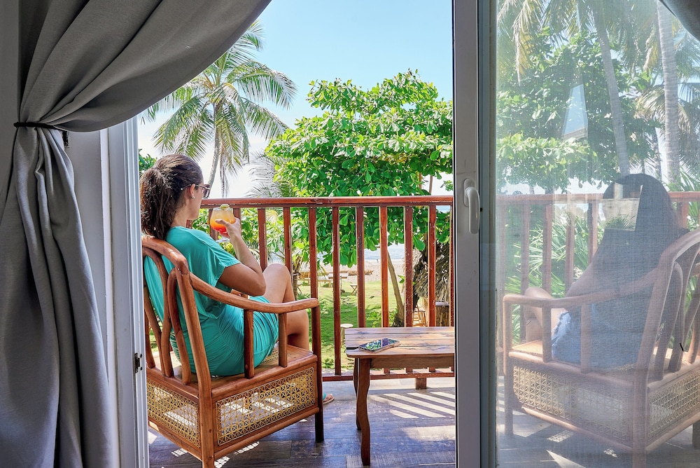 Deluxe Double Room, Sea View, Oceanfront (A) photo 3