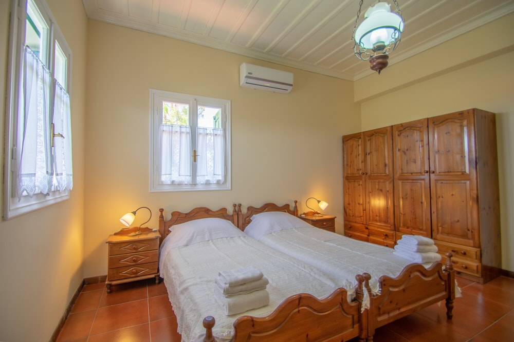 House, 2 Bedrooms