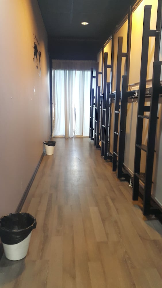 Shared Dormitory, Men only photo 3