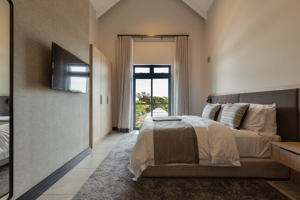 Executive Double or Twin Room photo 2