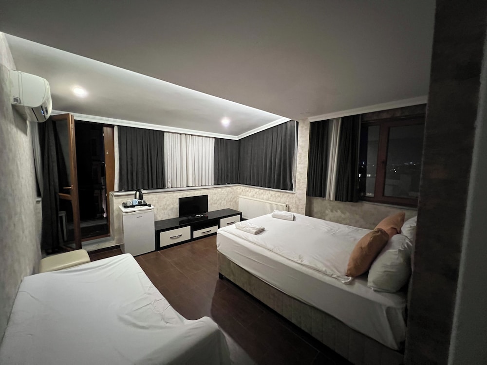 Premium Room With Balcony photo 1