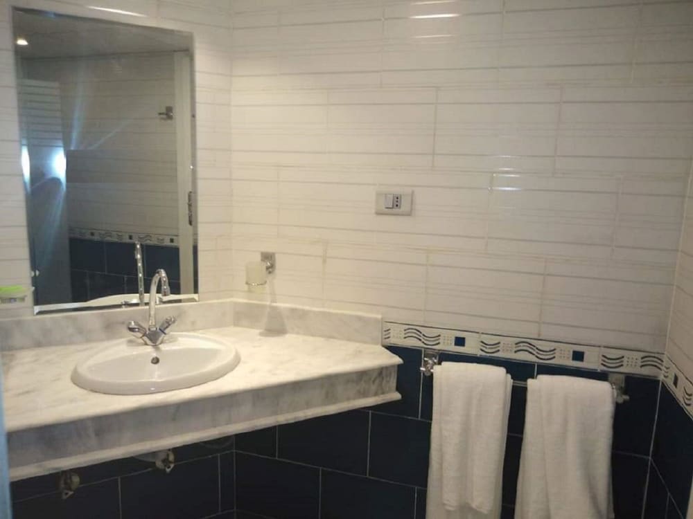 Standard Triple Room photo 2
