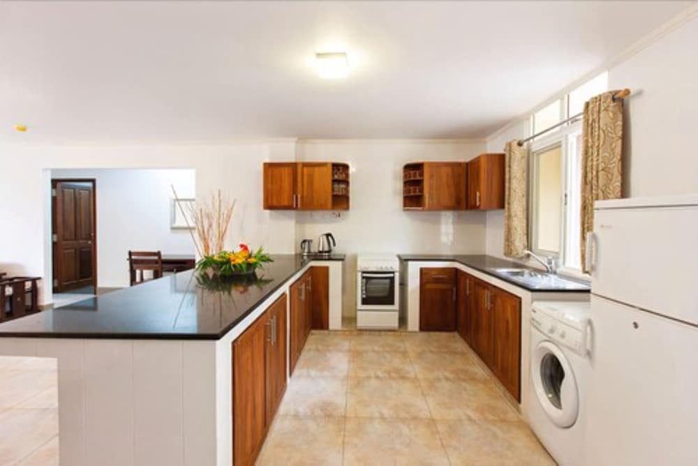 Apartment, 2 Bedrooms, Partial Sea View photo 2