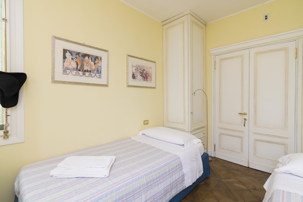 Apartment, 3 Bedrooms, Canal View photo 3