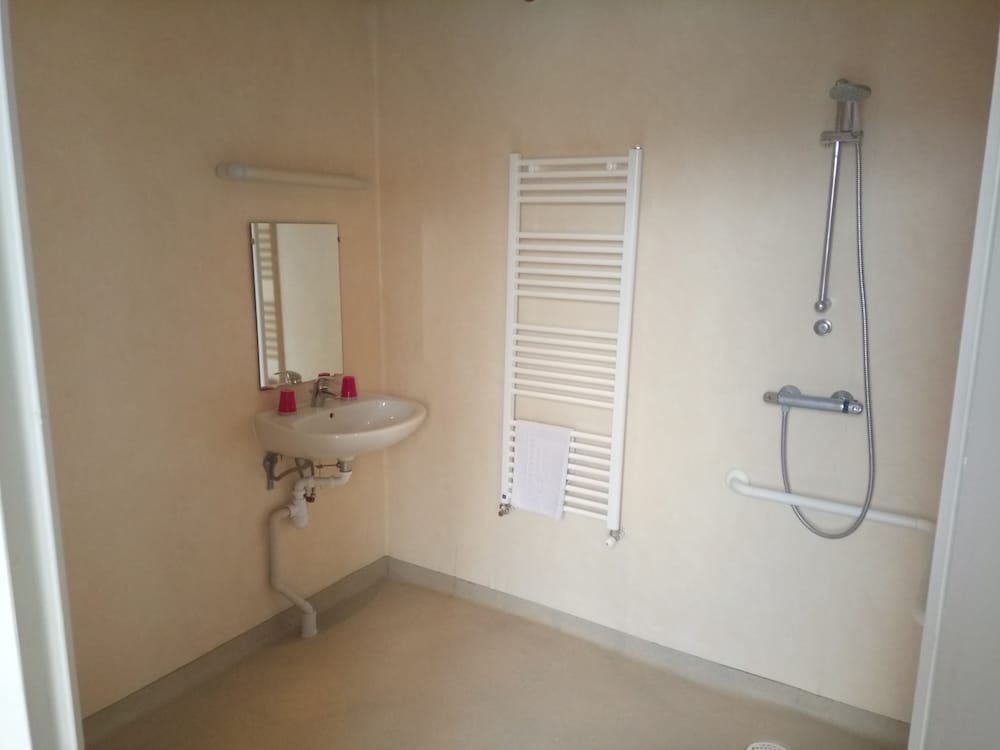 Room photo 2
