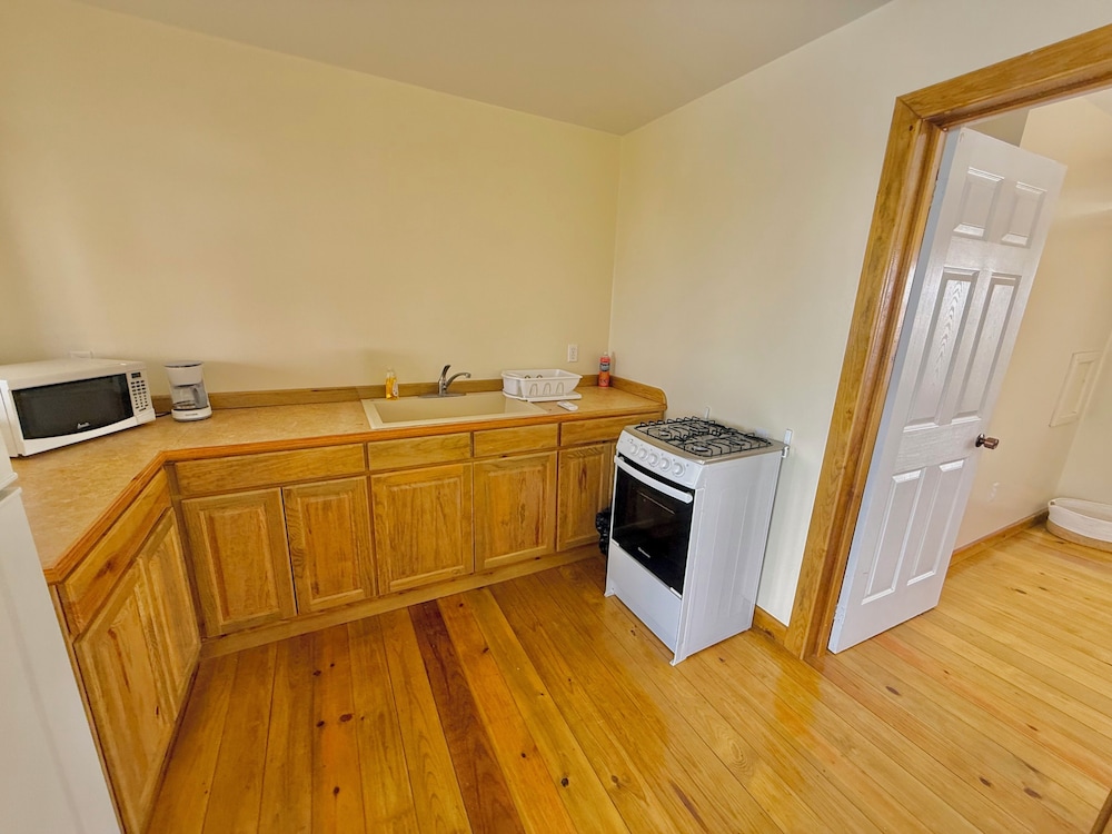 Classic Apartment APT # 6 photo 2