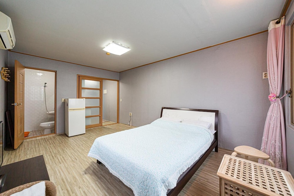 Basic Room, 1 Bedroom (Iris) - Photo 7
