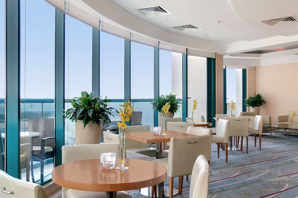 Executive Room, 1 King Bed, Sea View - Photo 8
