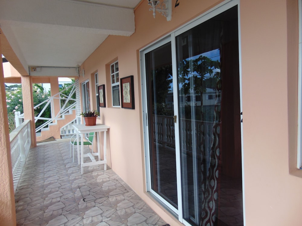1-Family Apartment, Garden View