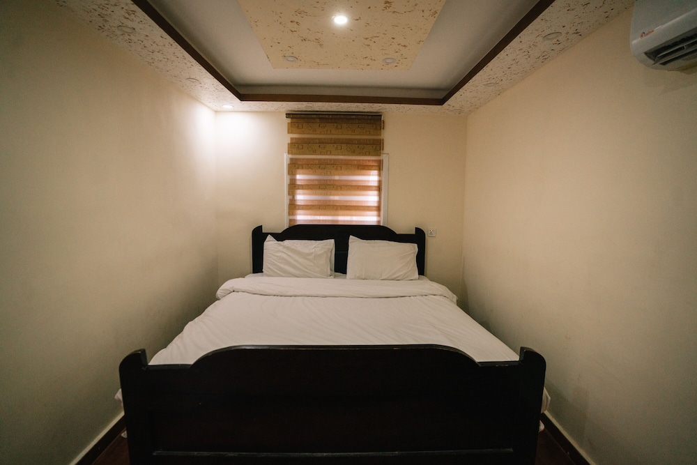 Basic Double Room